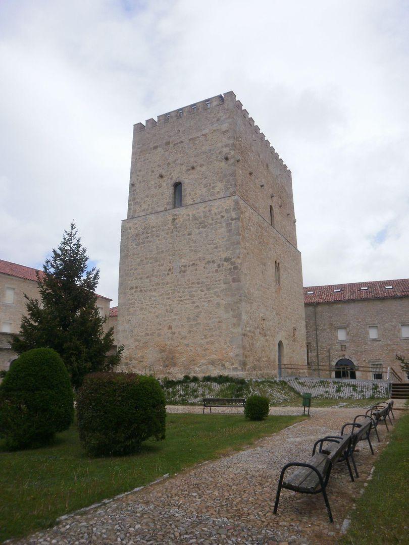 Convento de Santo Domingo de Guzmán y Torreón de los Guzmán.